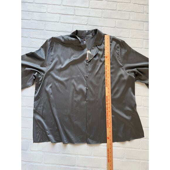 Skims NWT Gunmetal Grey Long Sleeve Silk Lounge Shirt sz 3X Plus Size - Picture 5 of 6